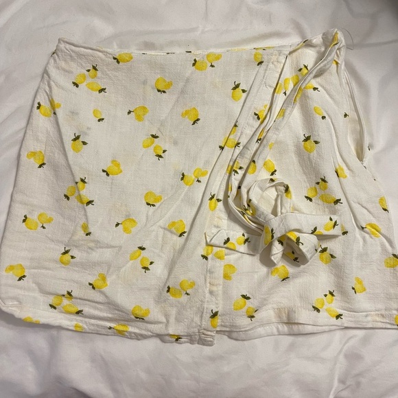 Forever 21 Lemon Skort Size Small - Picture 2 of 4